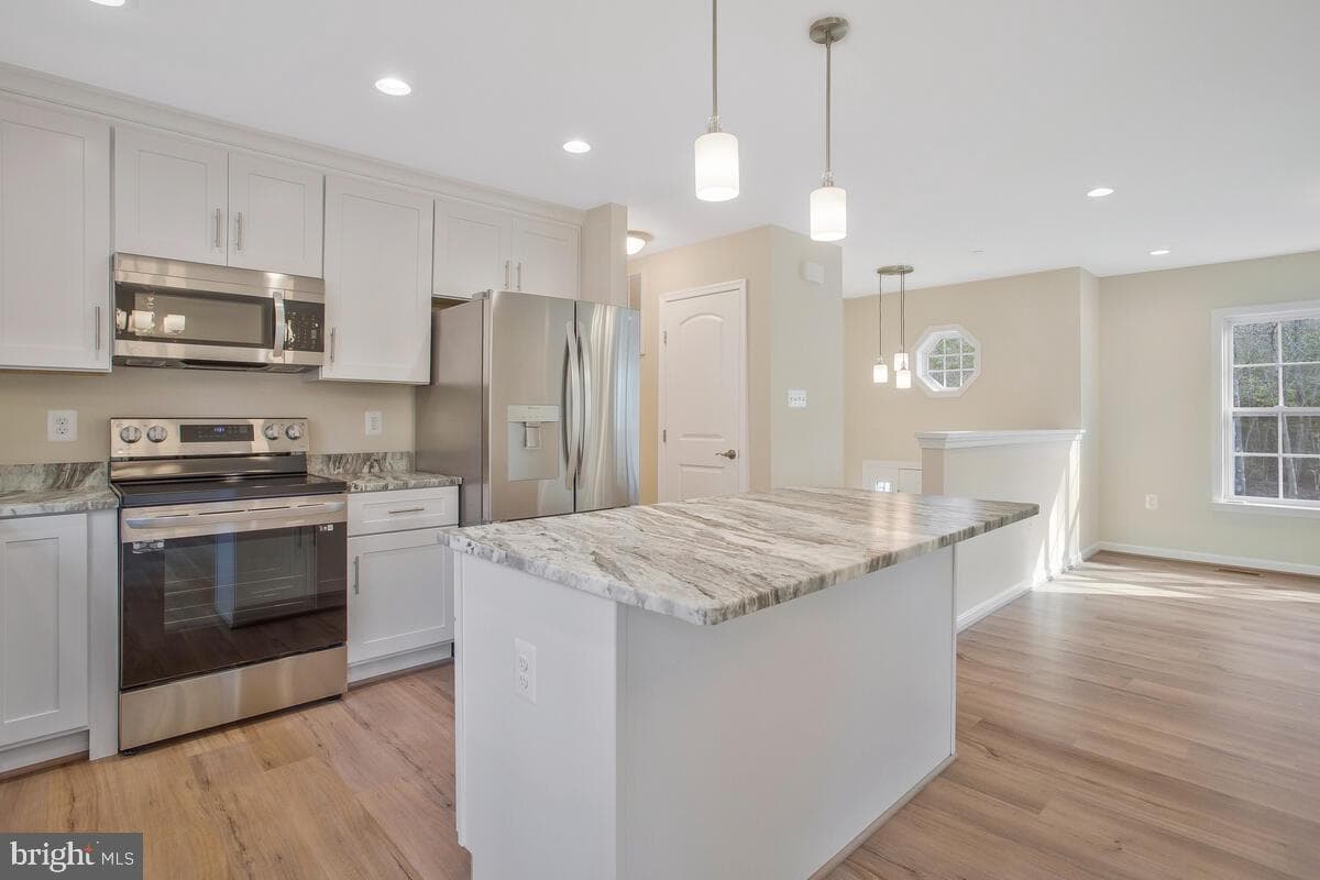 1160 Golden West Way photo 10