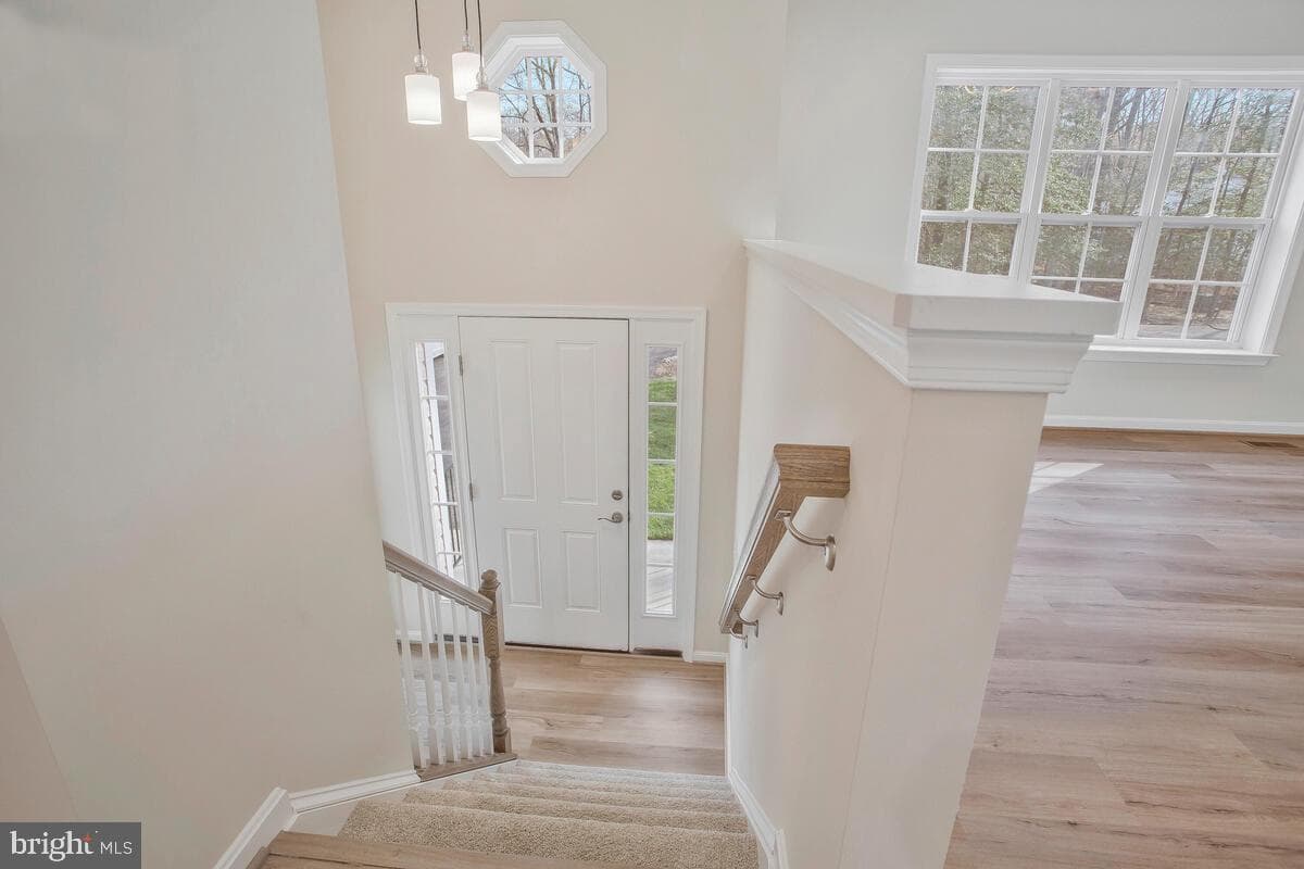 1160 Golden West Way photo 3