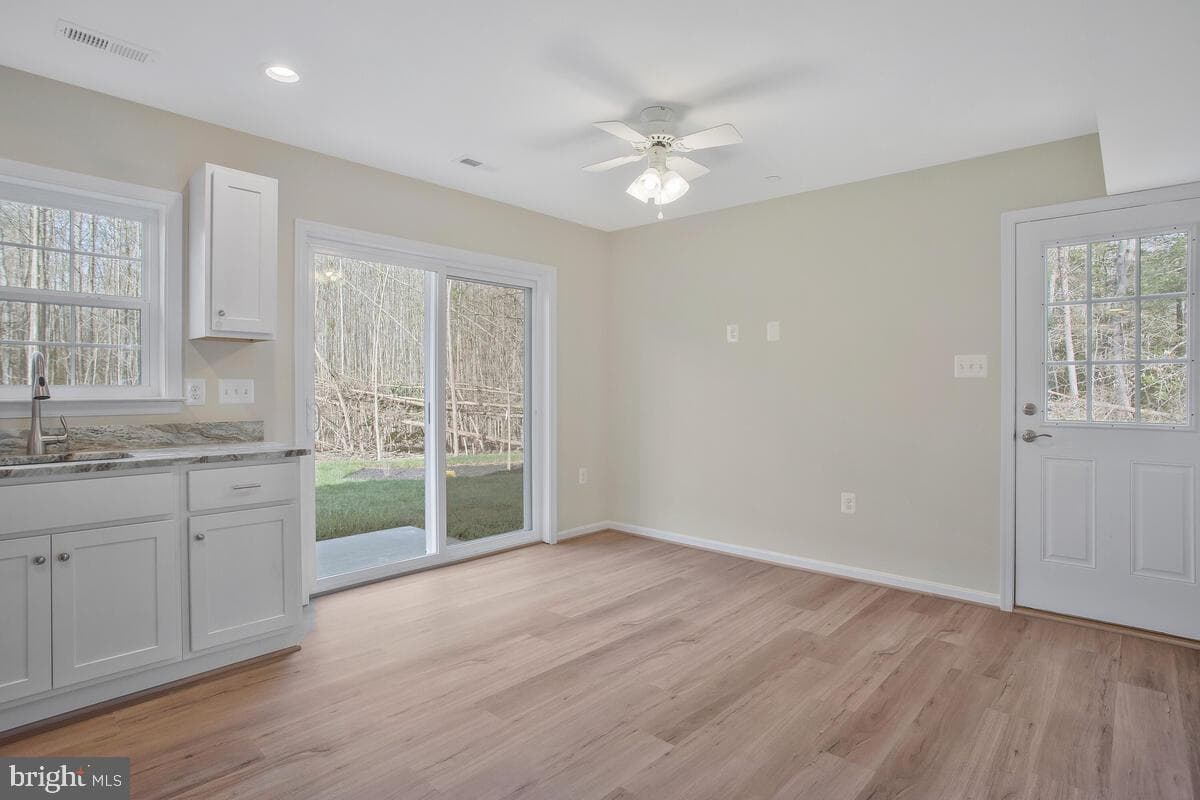 1160 Golden West Way photo 31