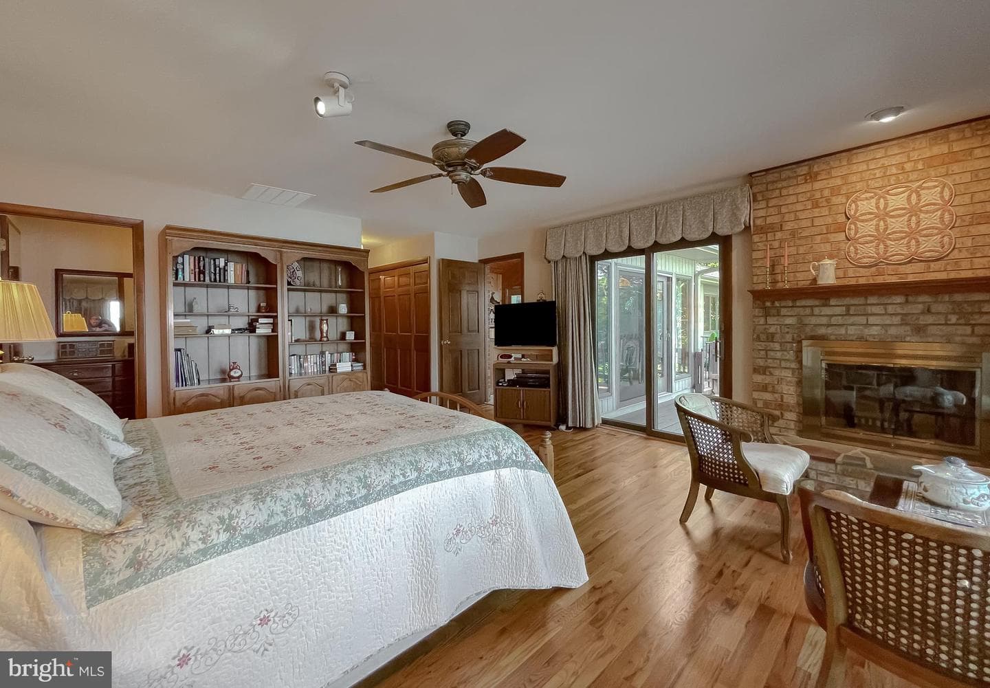 222 Harbor Drive photo 48