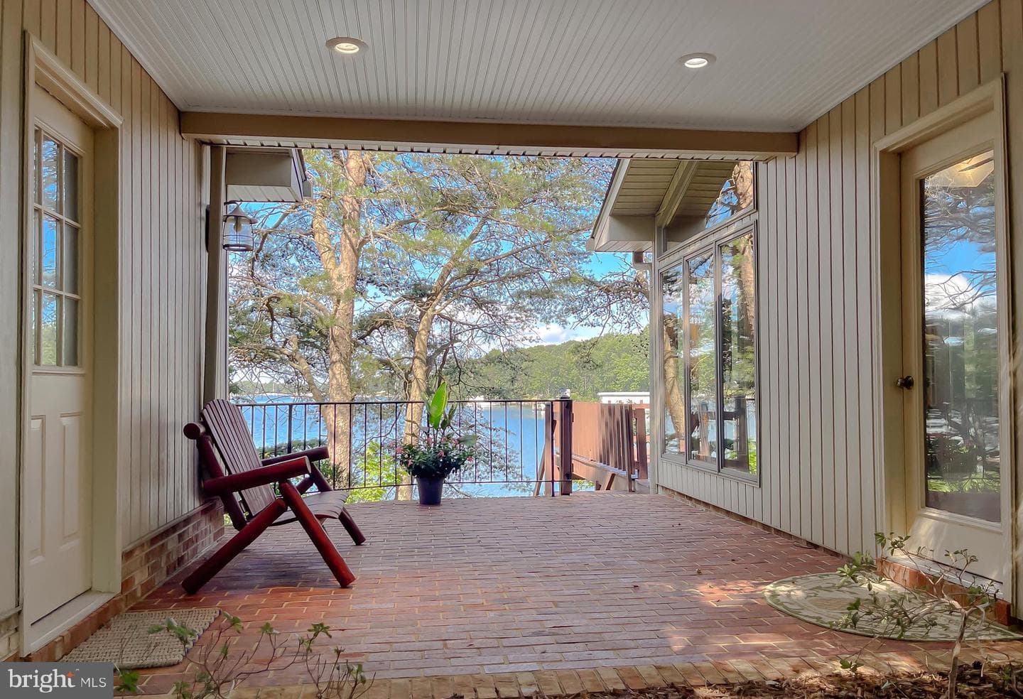 222 Harbor Drive photo 60