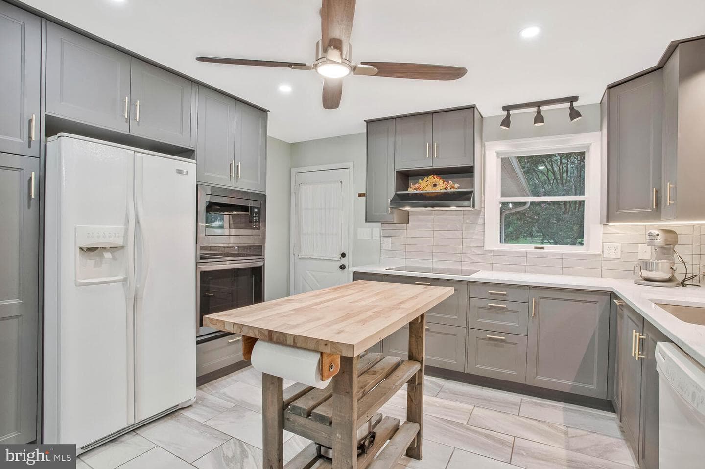 1110 Cox Road photo 7