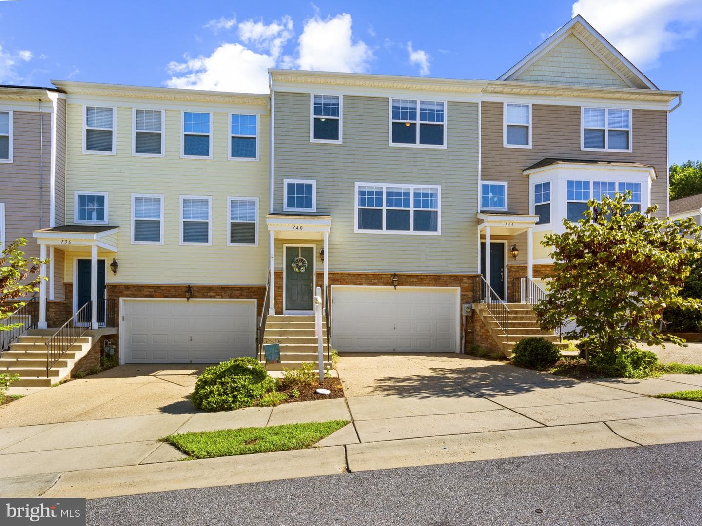 740 Pin Oak Court photo 1