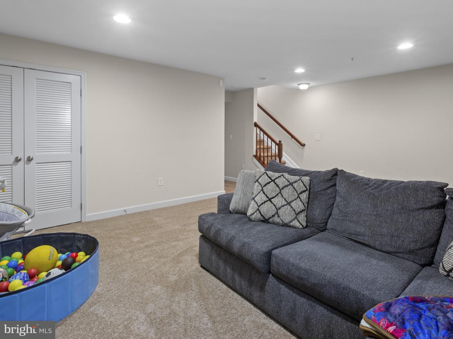 740 Pin Oak Court photo 25