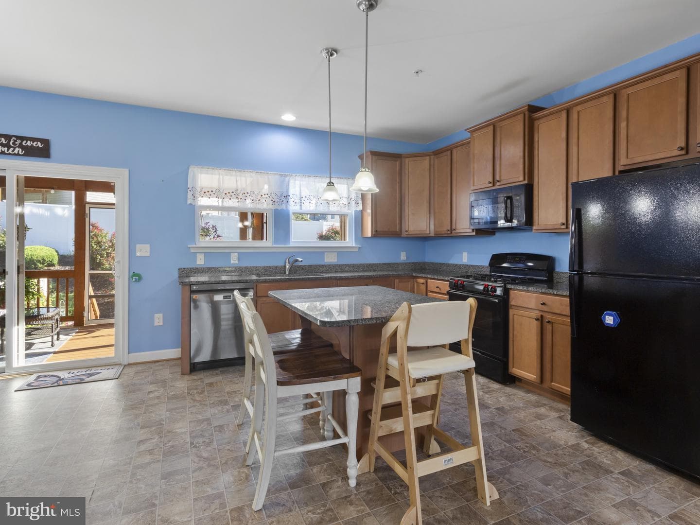 740 Pin Oak Court photo 9