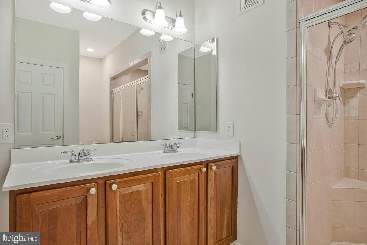 2229 Ivy Lane #1 photo 14