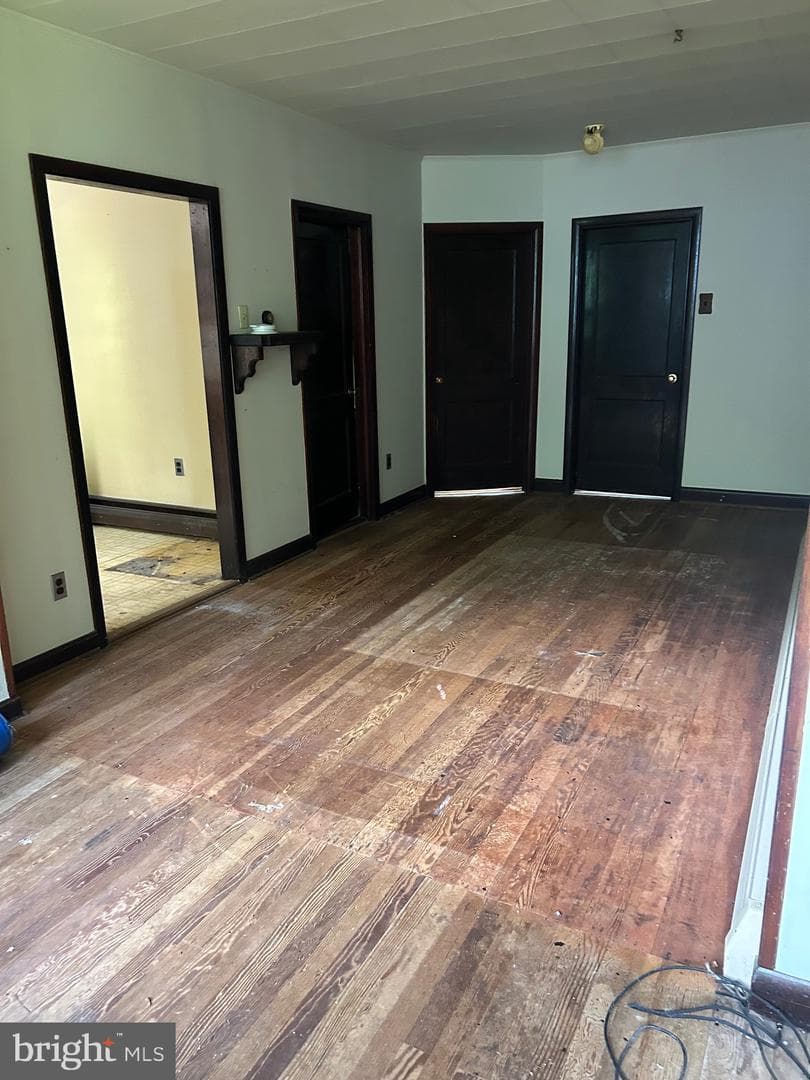 5150 Lenoir Drive photo 3