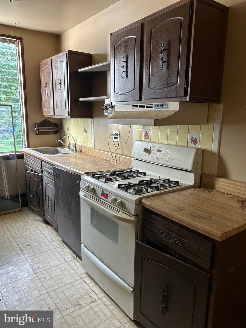 5150 Lenoir Drive photo 4