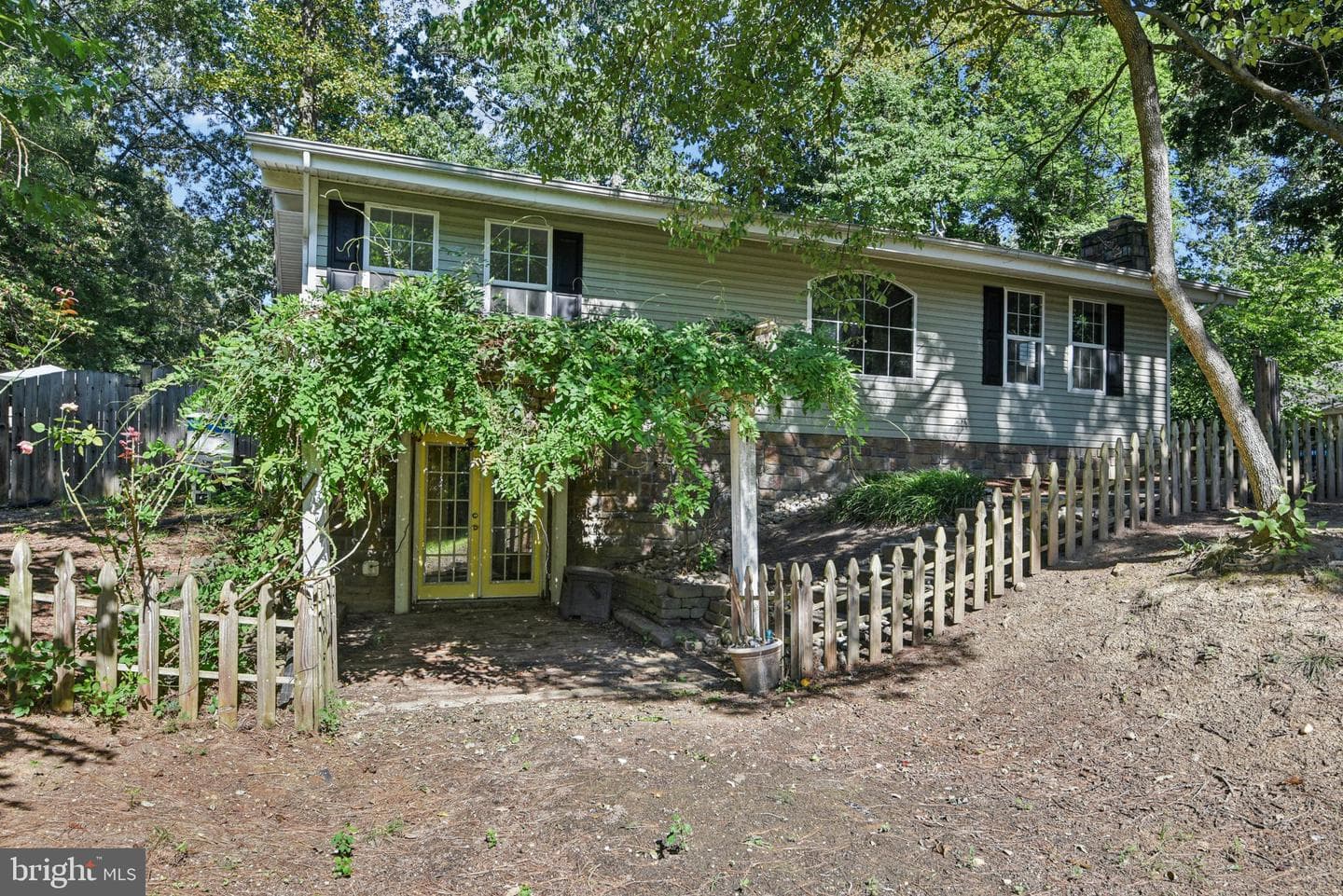 158 Thunderbird Drive photo 2