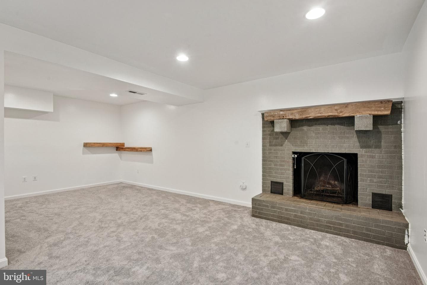 158 Thunderbird Drive photo 27