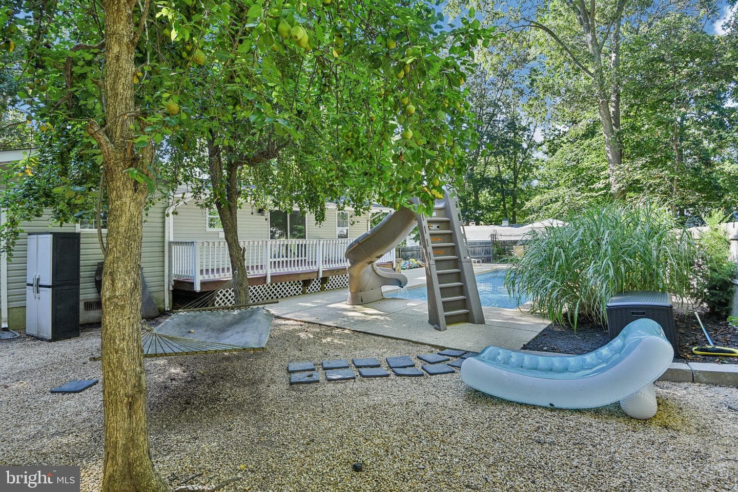 158 Thunderbird Drive photo 32