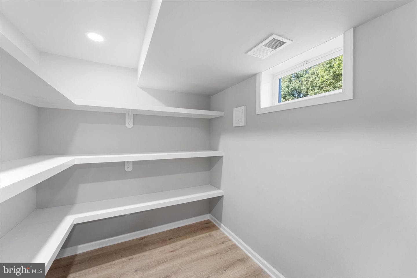 6569 Marshall Road photo 37