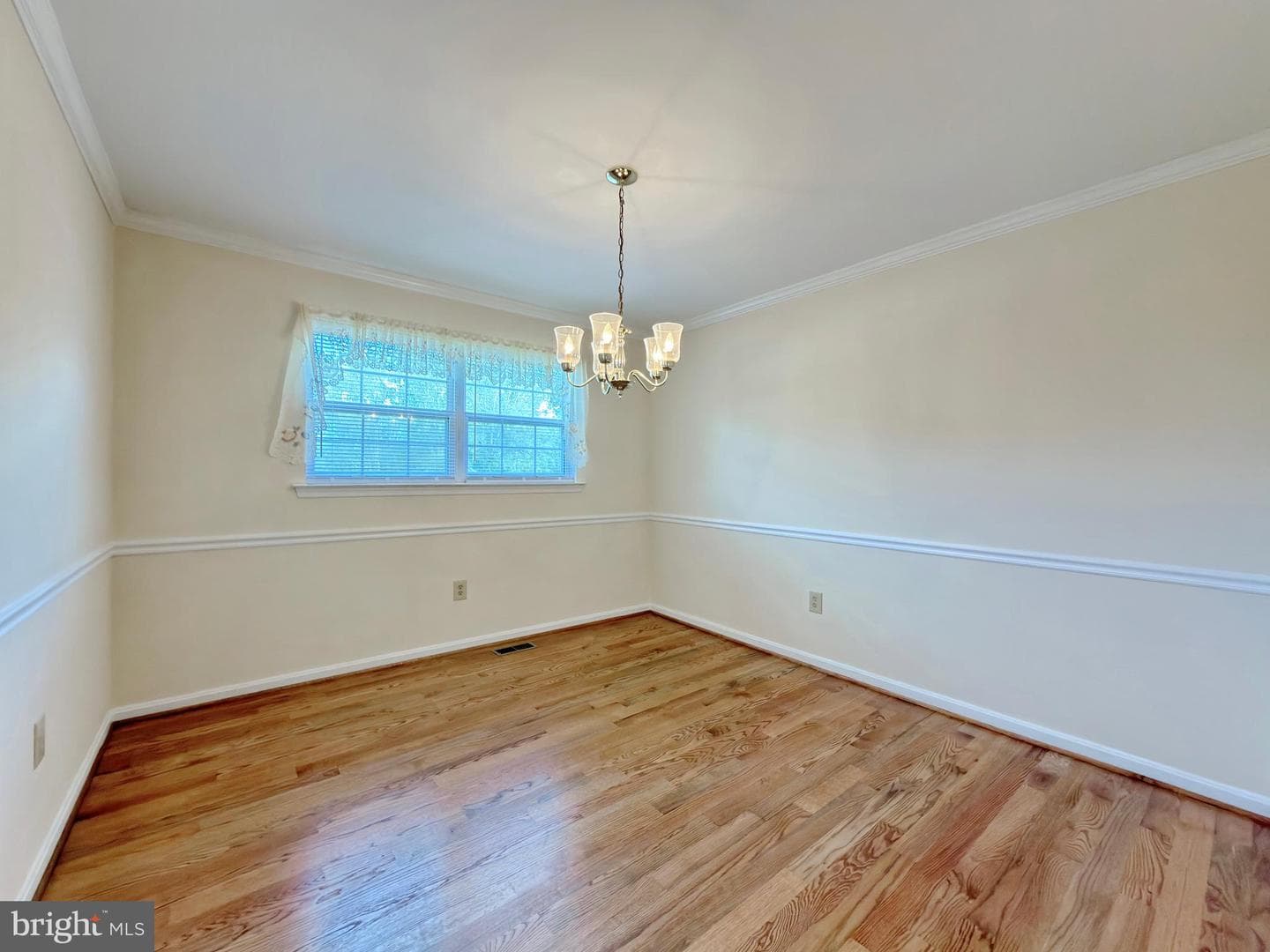 1135 Sheridan Drive photo 27