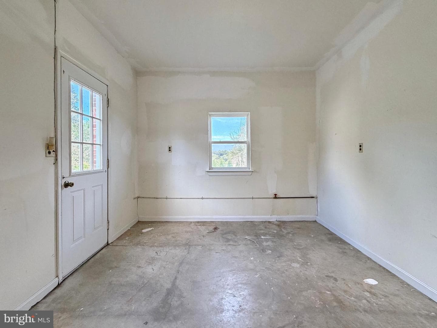 1135 Sheridan Drive photo 9