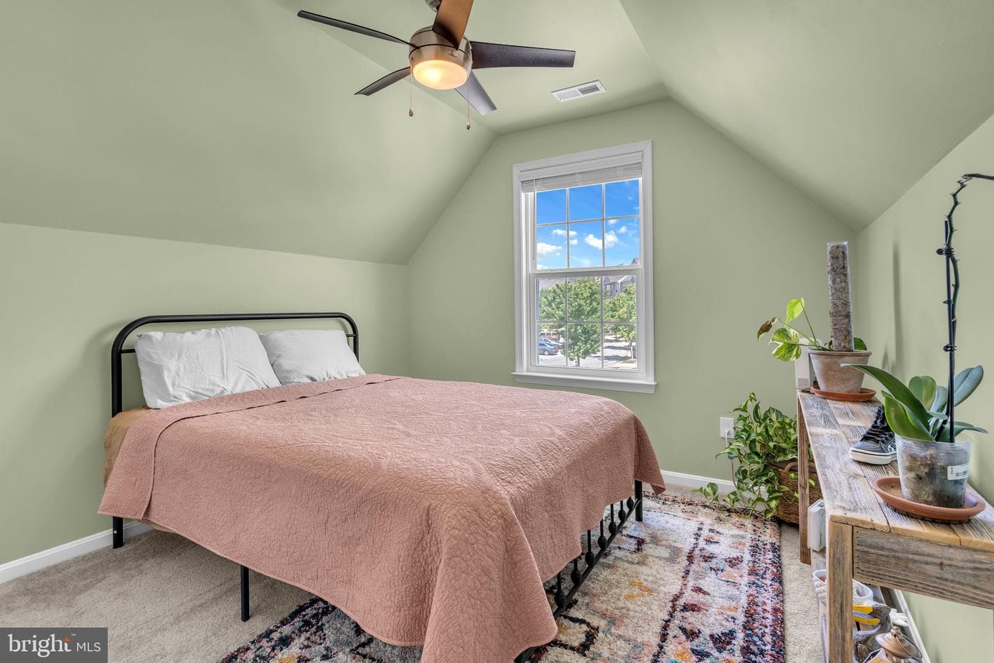 139 Thoroughbred Drive photo 15
