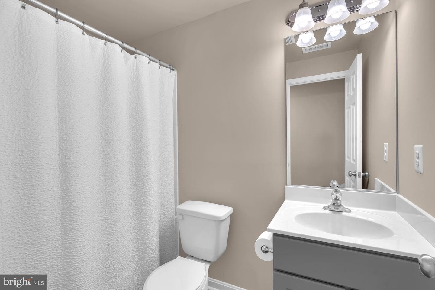139 Thoroughbred Drive photo 33