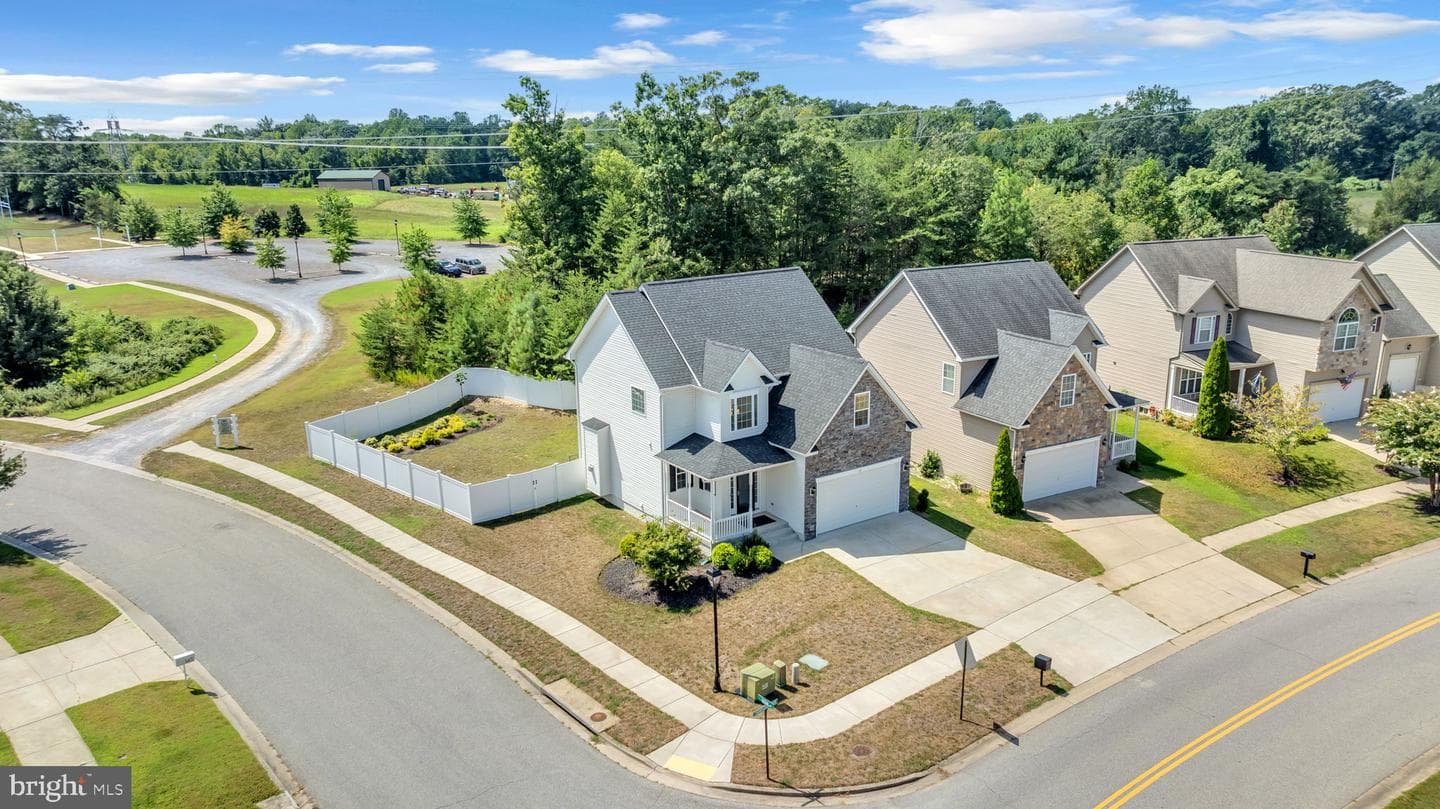139 Thoroughbred Drive photo 40