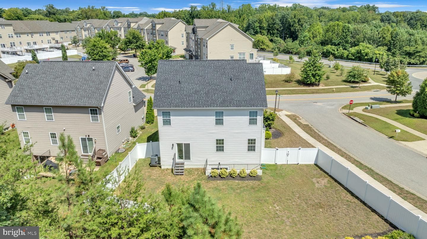 139 Thoroughbred Drive photo 42