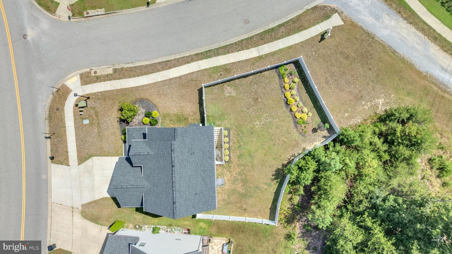 139 Thoroughbred Drive photo 43