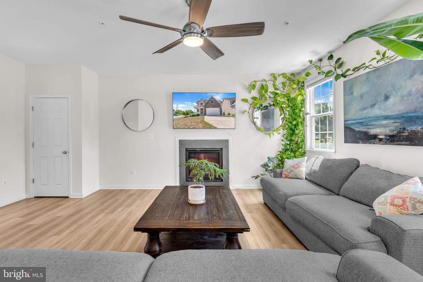 139 Thoroughbred Drive photo 9