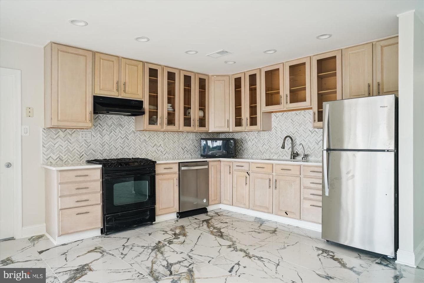 3143 Calvert Boulevard photo 24