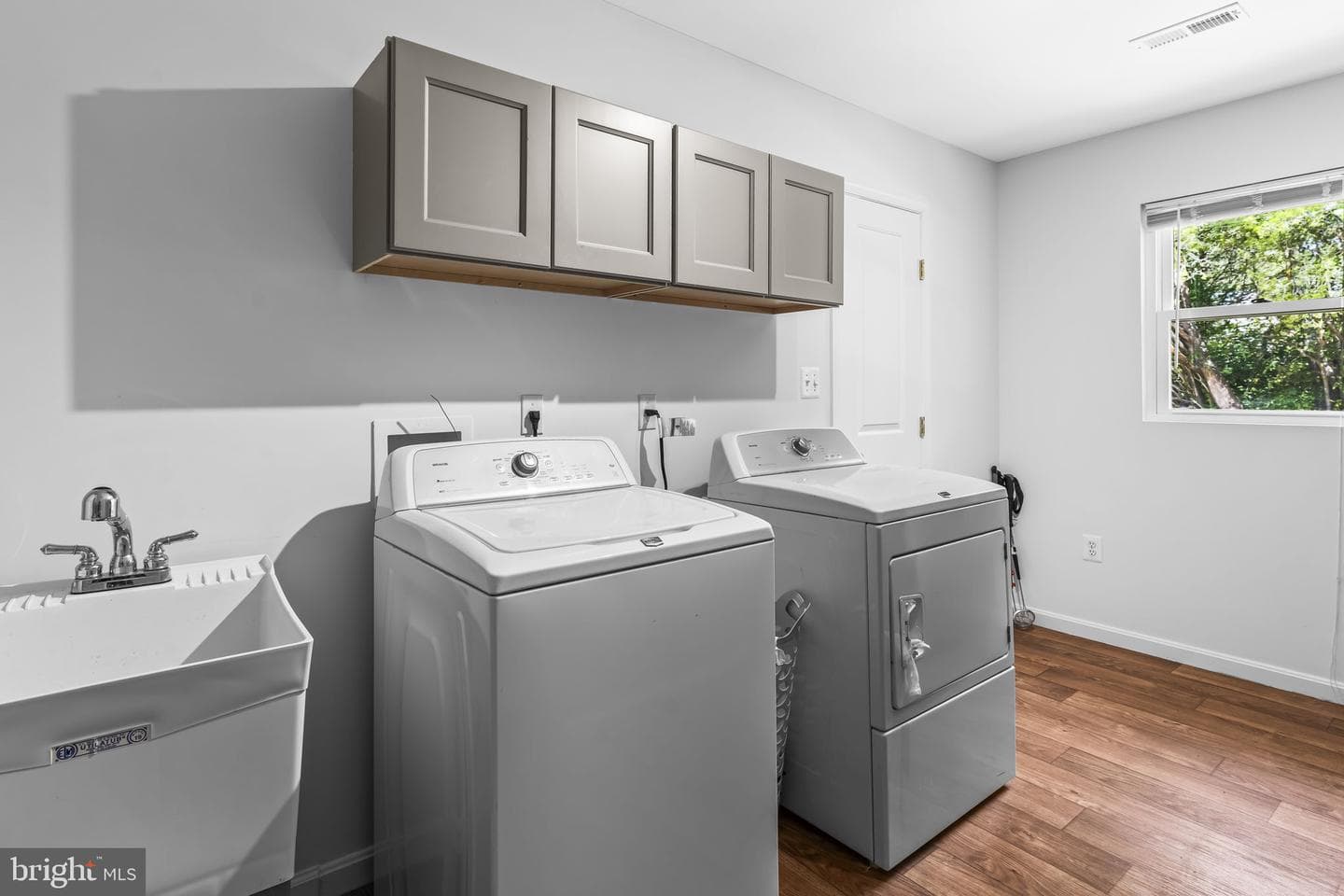 11015 Cedar Drive photo 25