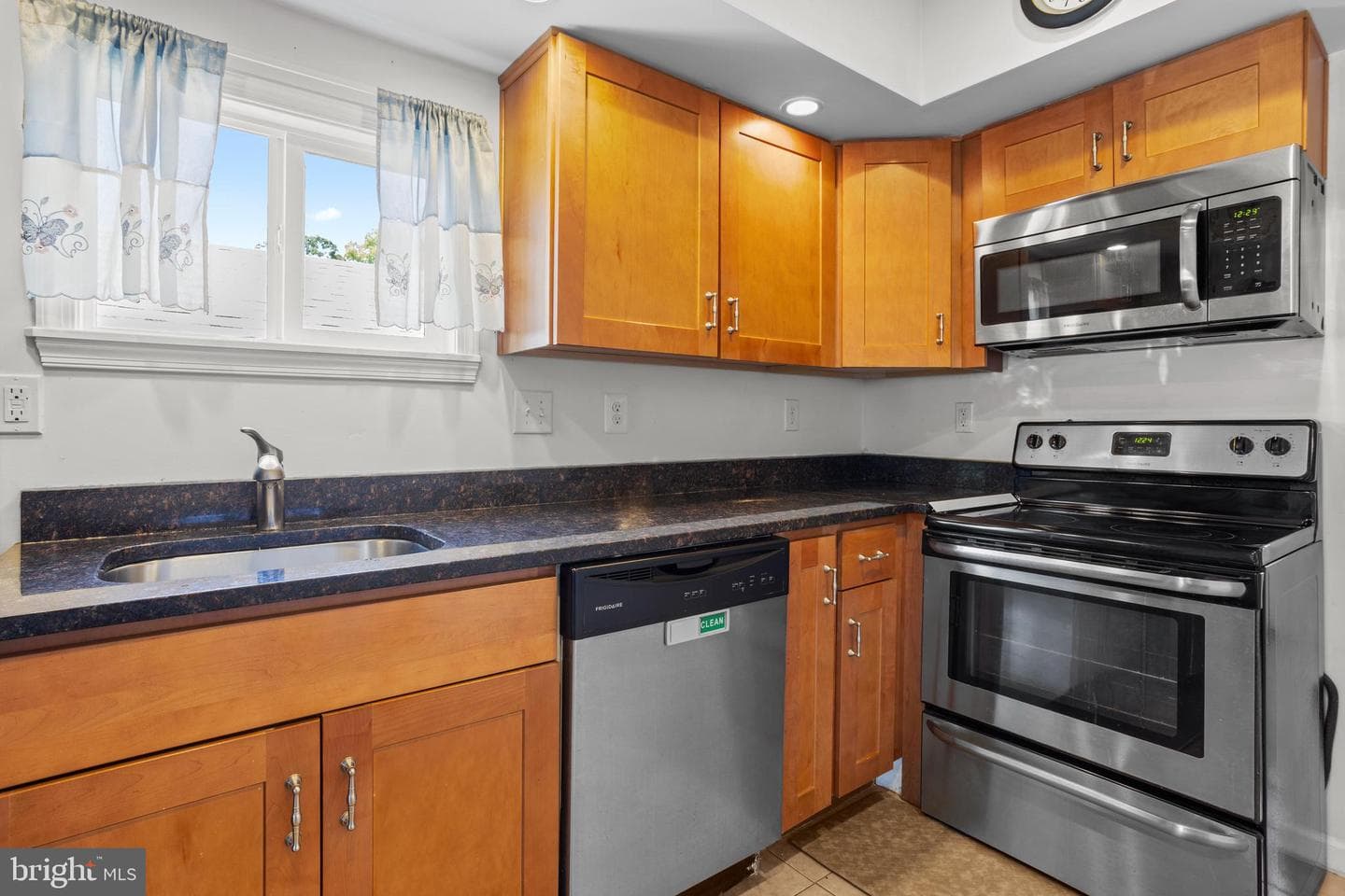 3936 5th Street photo 4