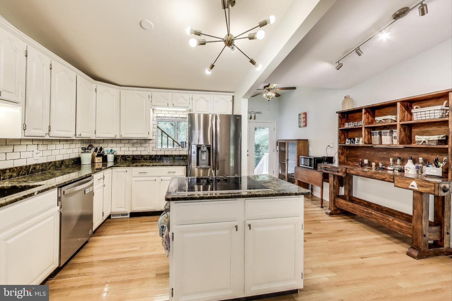 1495 Elm Road photo 5