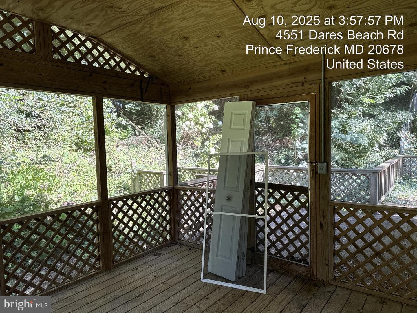 4551 Dares Beach Road photo 11