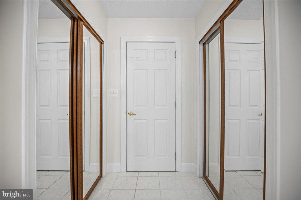 980 Silverton photo 34