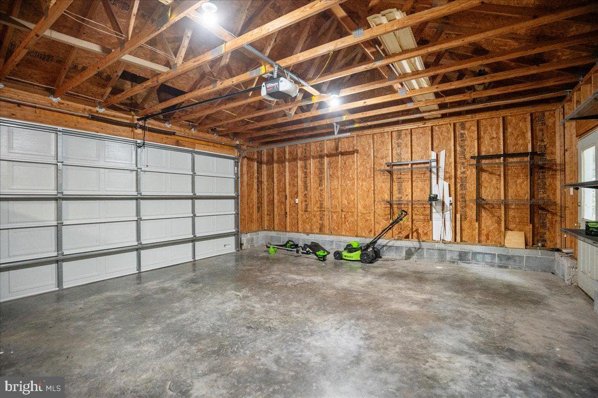 980 Silverton photo 39