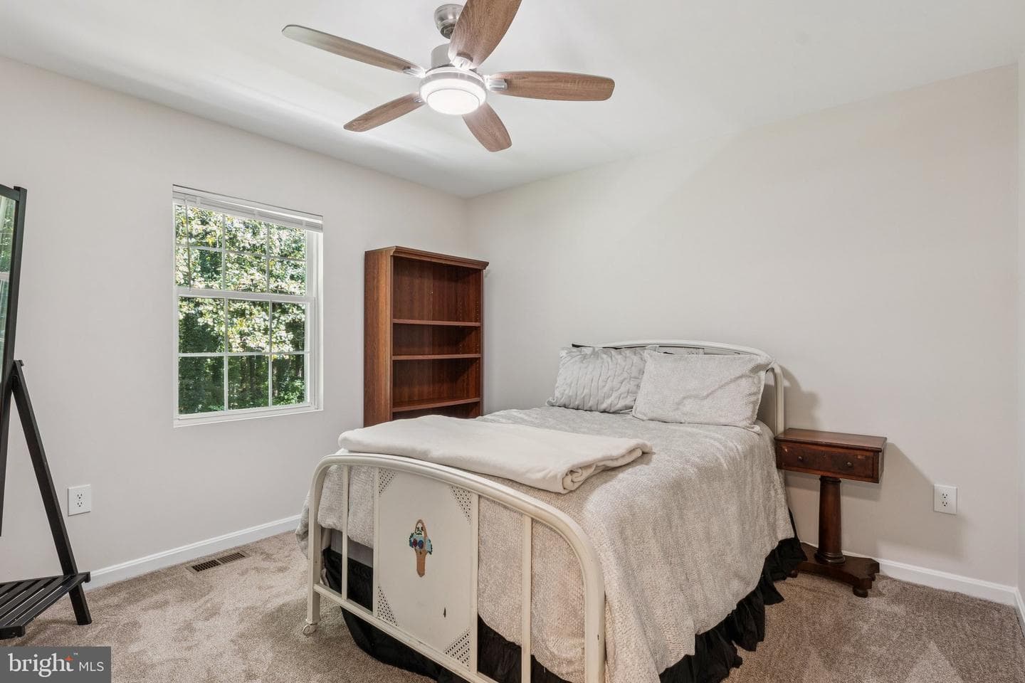 5010 Louise Lane photo 14