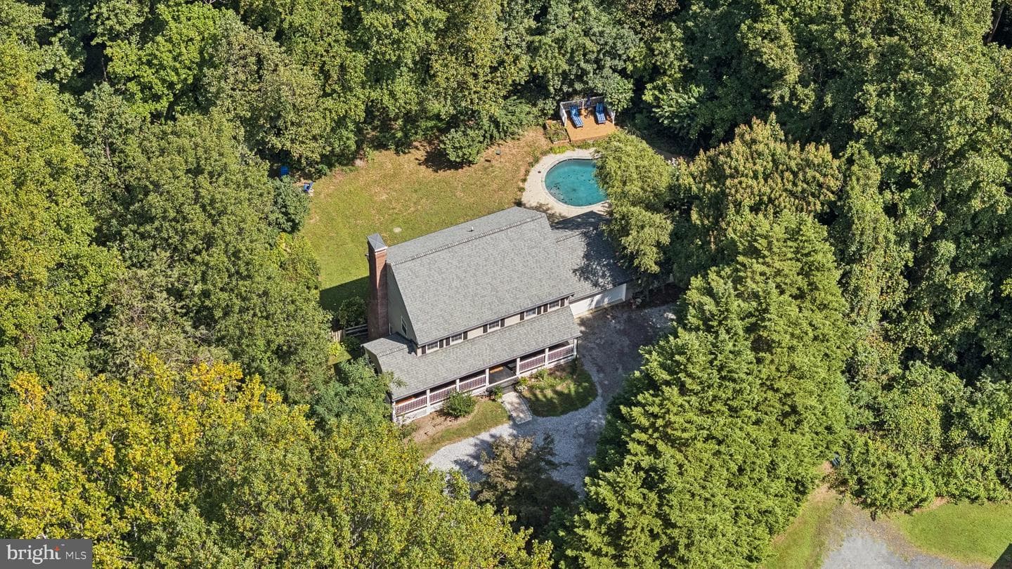 5010 Louise Lane photo 31
