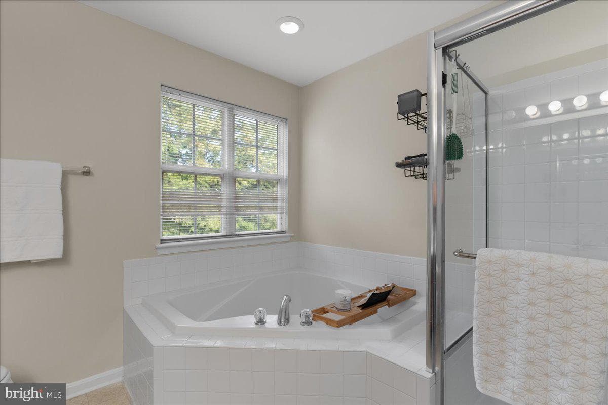 3409 Silverton Lane photo 24