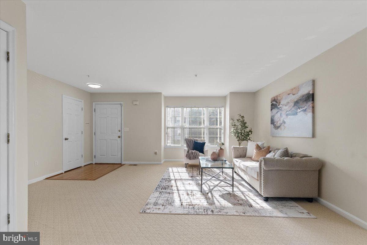 3409 Silverton Lane photo 9