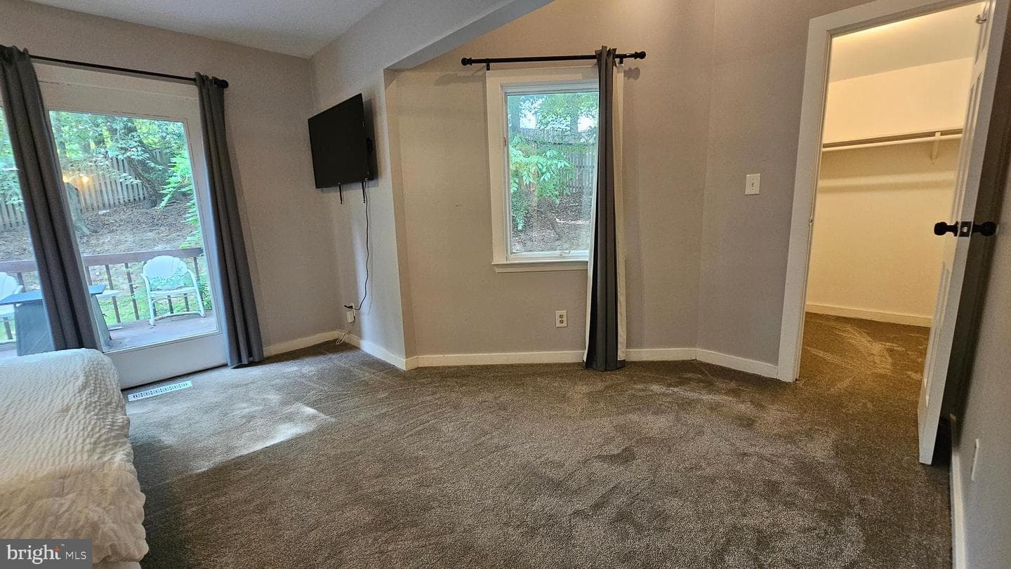 1049 Golden West Way photo 17