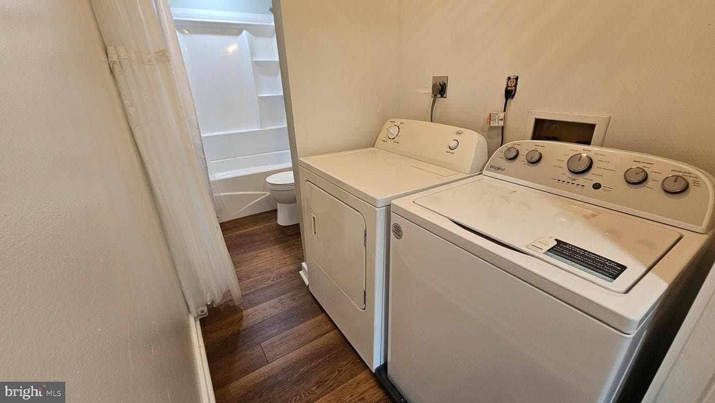 1049 Golden West Way photo 21