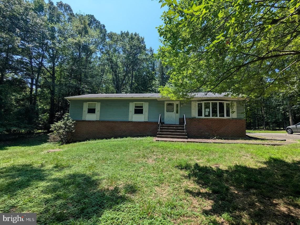 5225 Mackall Road photo 3