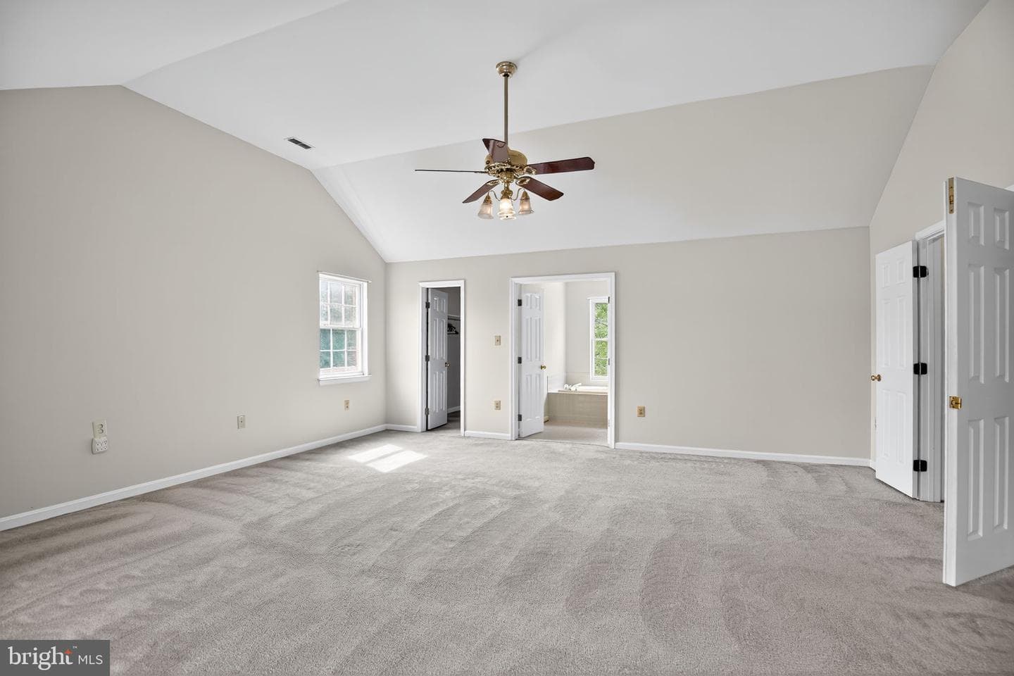 3100 Drawfield Lane photo 18