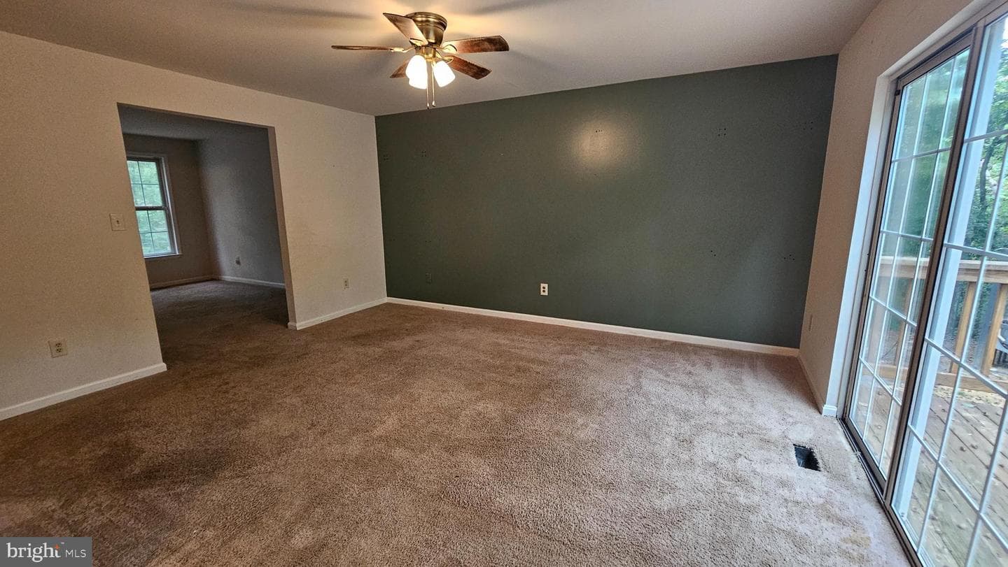 228 Thunderbird Drive photo 11
