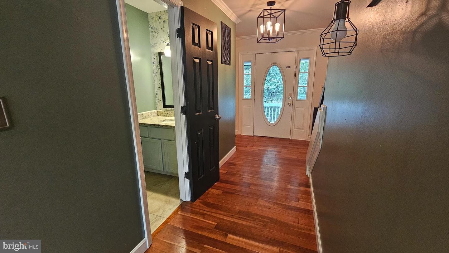 228 Thunderbird Drive photo 13