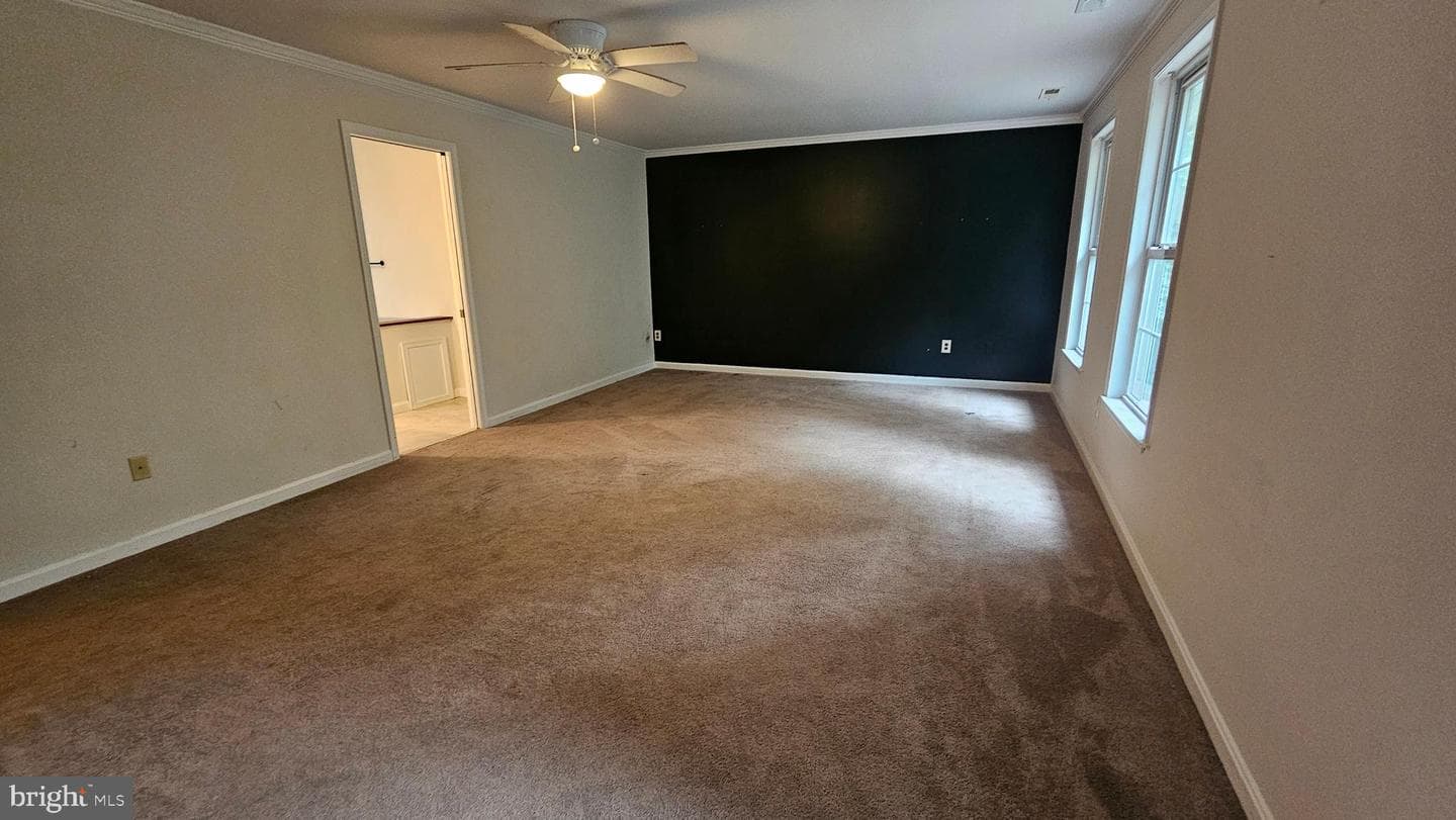 228 Thunderbird Drive photo 20