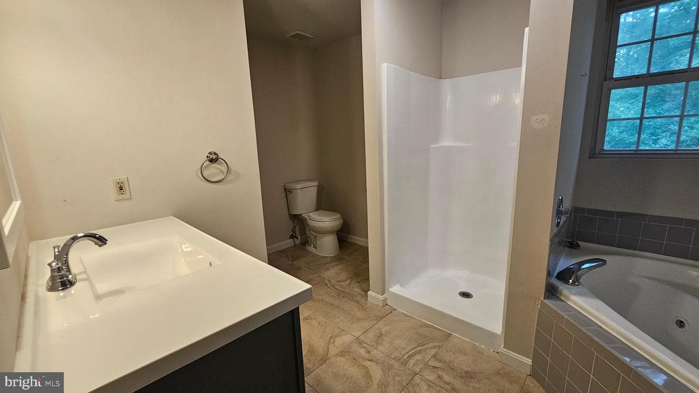 228 Thunderbird Drive photo 22