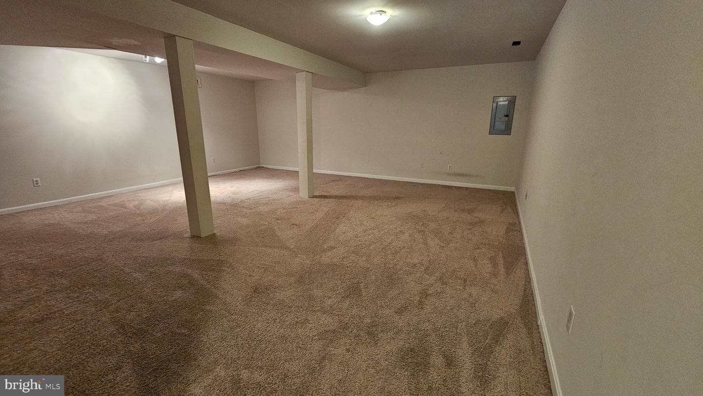 228 Thunderbird Drive photo 28