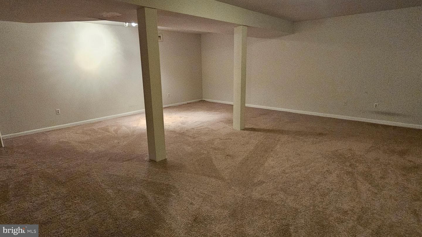 228 Thunderbird Drive photo 29
