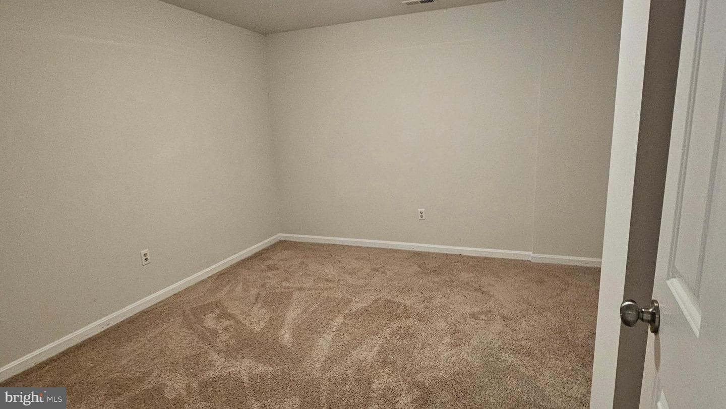 228 Thunderbird Drive photo 31
