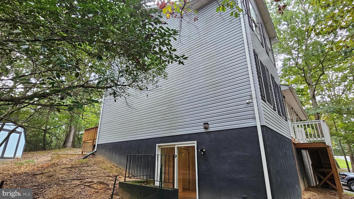 228 Thunderbird Drive photo 38