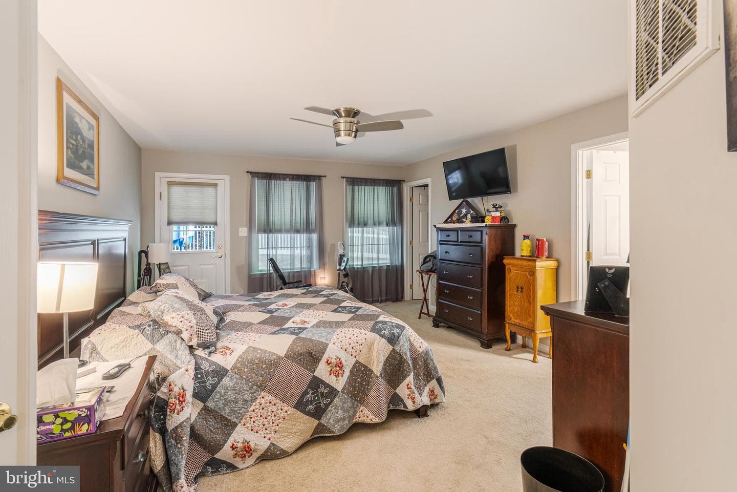 500 Falcon Place photo 13