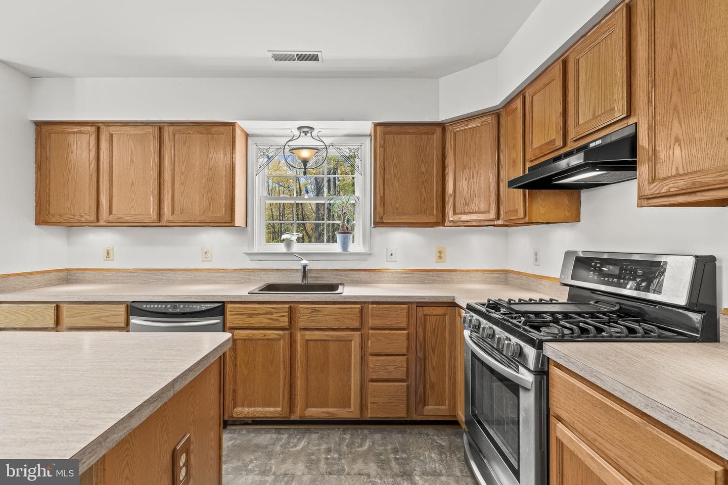 1425 Abbey Lane photo 15