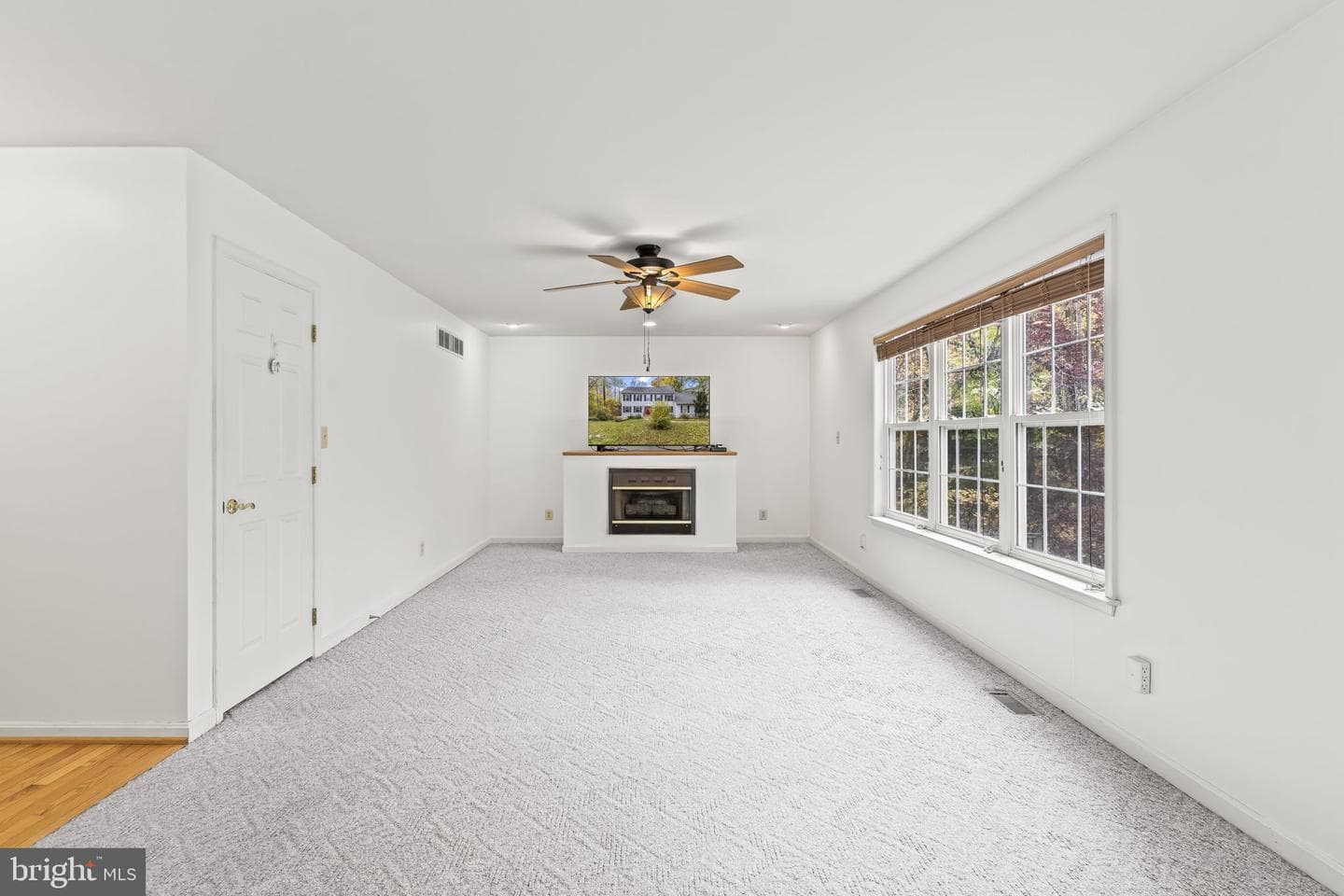 1425 Abbey Lane photo 17
